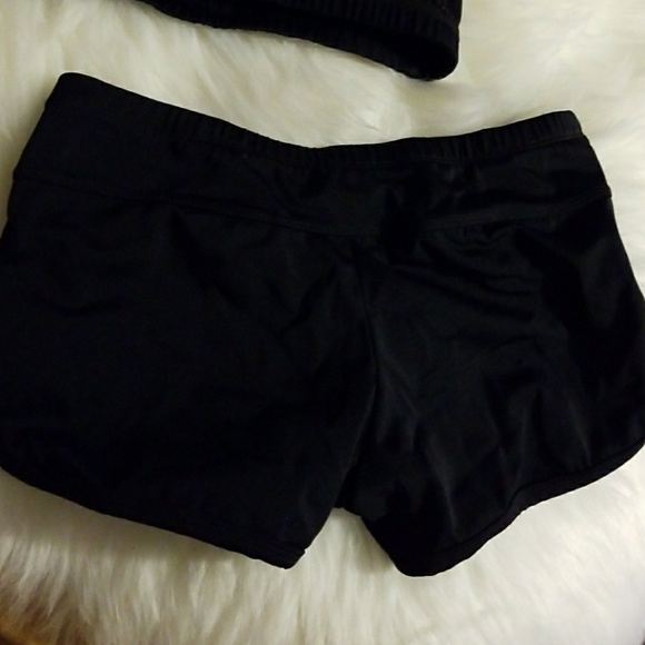 Size small custom made bikini Never worn - Picture 2 of 3